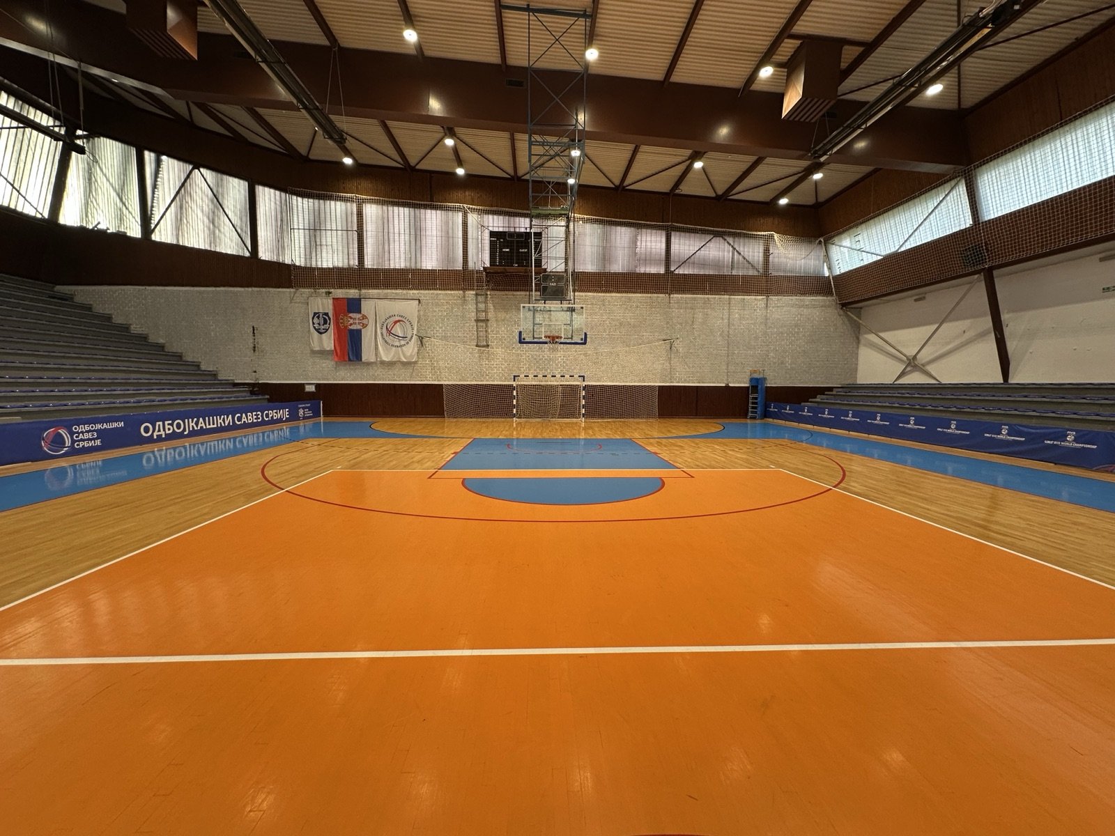 Sportski centar Trstenik — hala iznutra